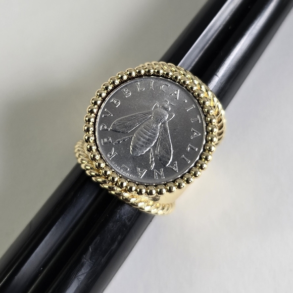 14K Gold Plated Sterling Silver 925 Italian Coin Ring – Vintage Bee Design - Picture 9 of 10